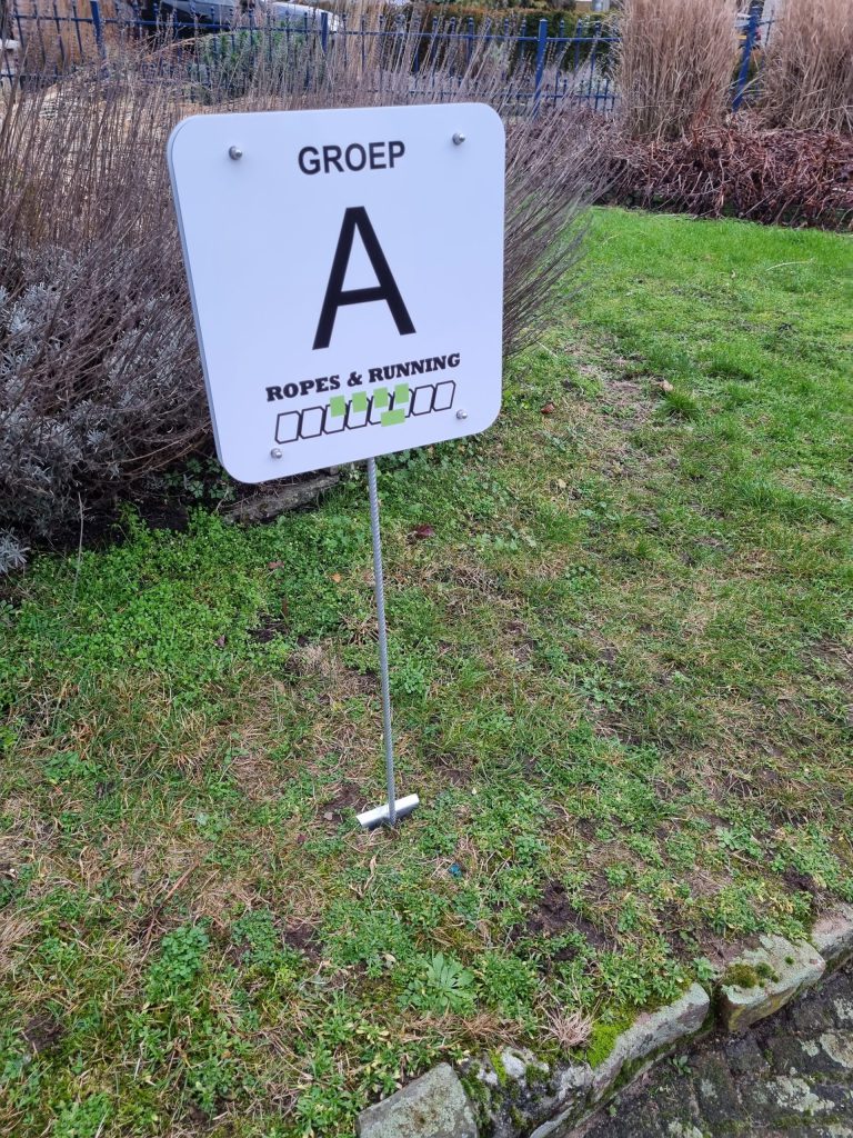 Van de Bestuurstafel 4 Van de Bestuurstafel 5